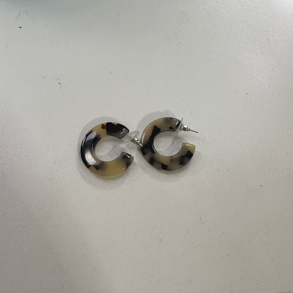 Tortoise Shell Hoop Earrings